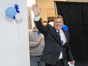 A stunning upset has seen the New Democratic Party lose its lone London seat as the London-Fanshawe riding Monday was won by Conservative Kurt Holman, beating Lindsay Mathyssen running for re-election