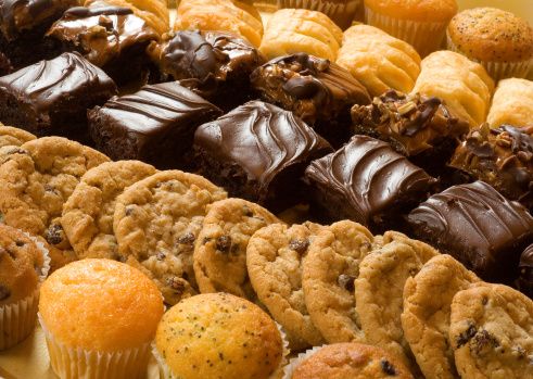Man says he was hospitalized after eating dessert from stranger Man says he was hospitalized after eating dessert from stranger