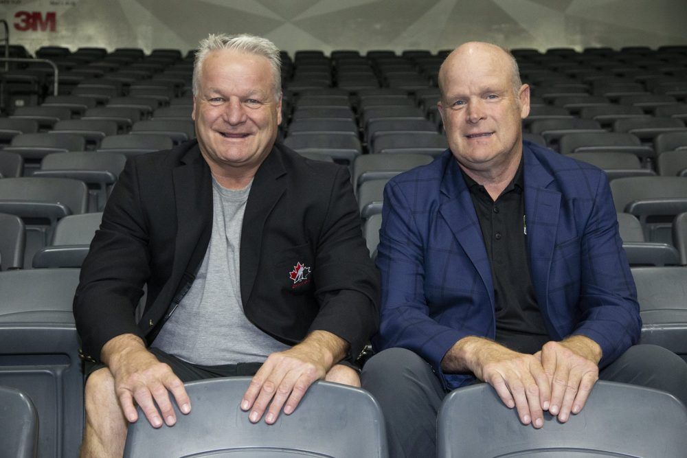 Dale and Mark Hunter set to be honoured (for their off-ice success)
