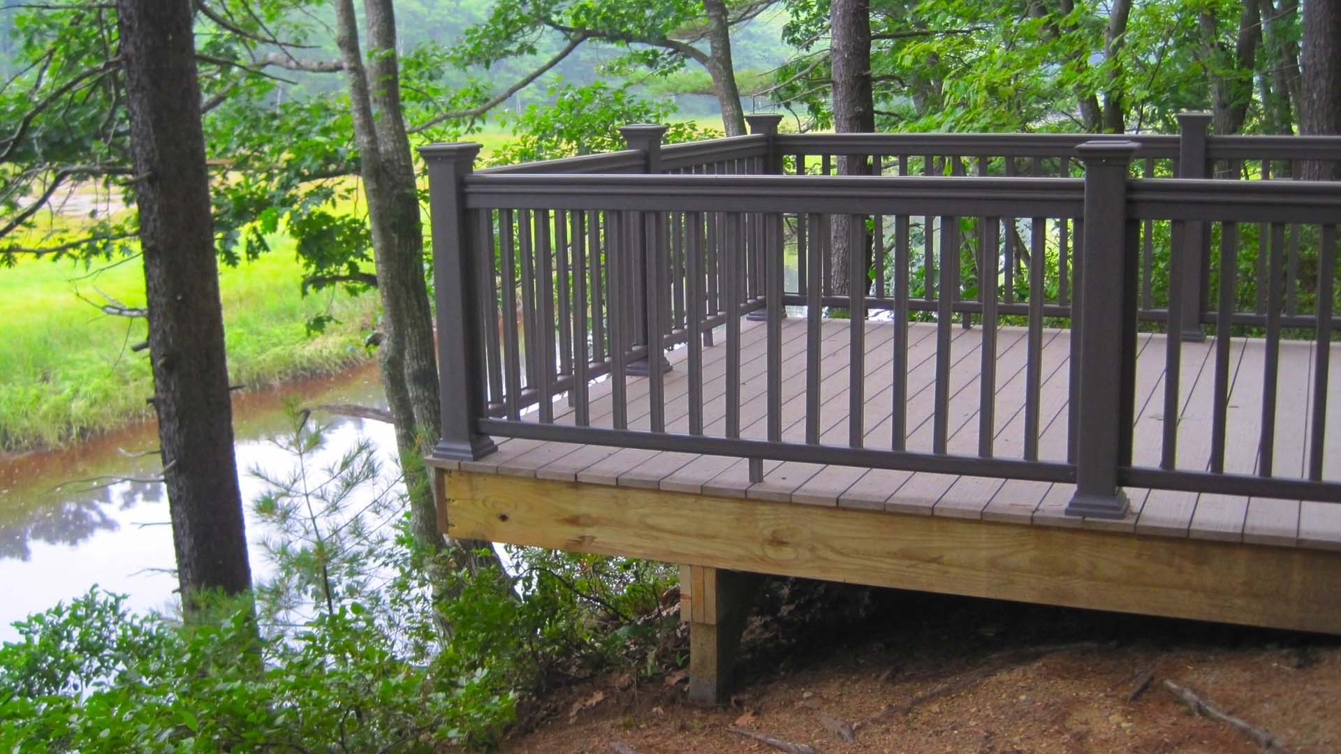 Cottage Q&A: How do I prevent my composite deck from getting hot?