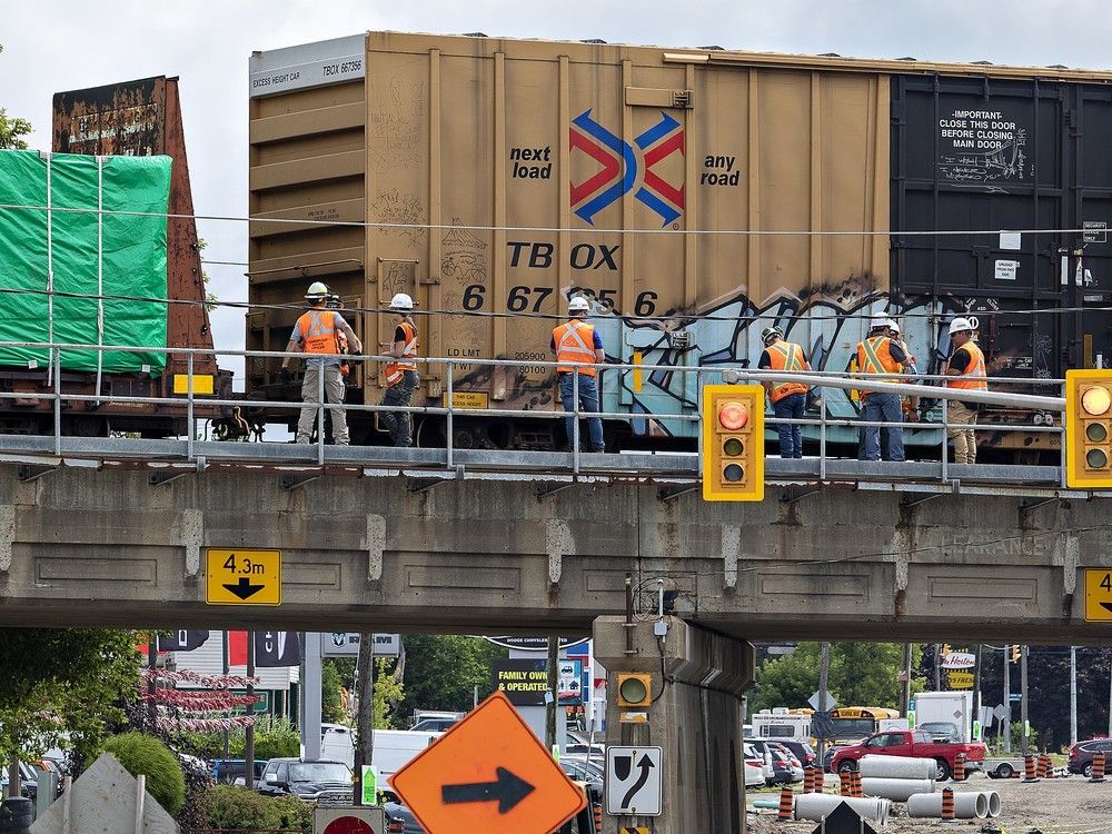 Derailed train hurts VIA Rail service between London and Toronto