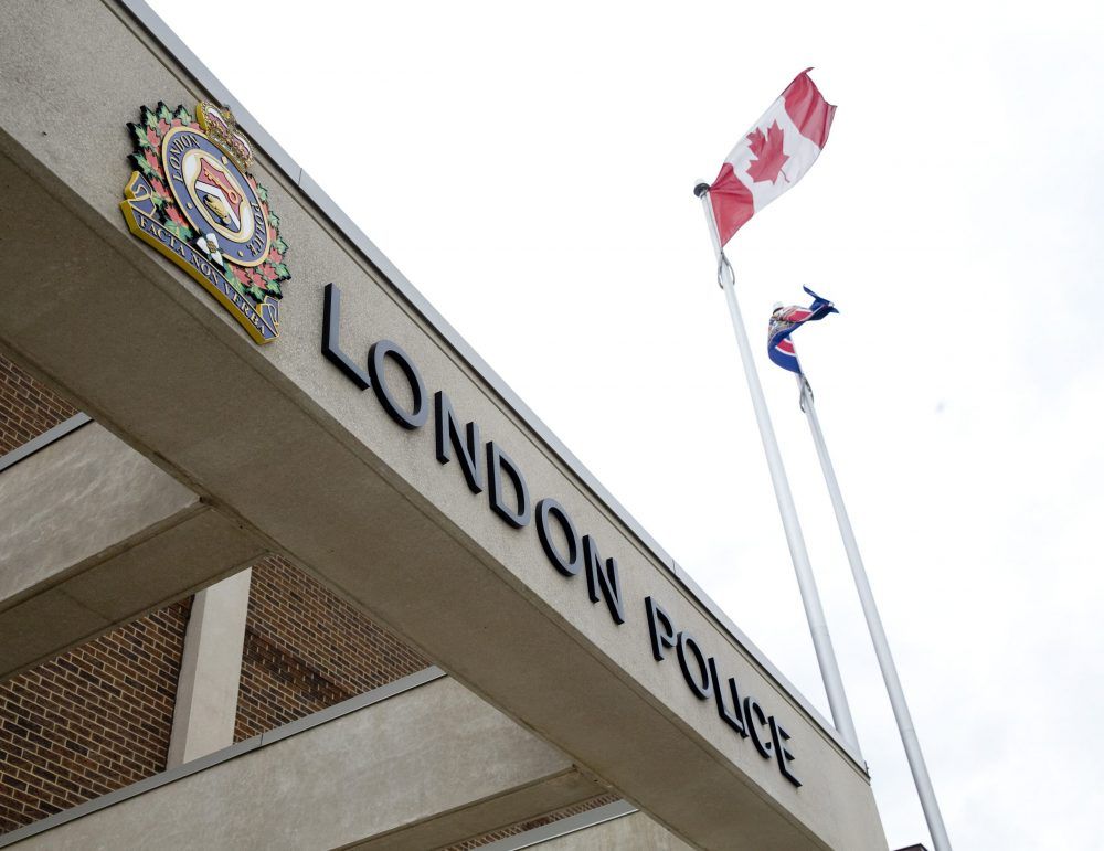 Missing licence plate leads to seizure of $21K, fentanyl and cocaine Missing licence plate leads to seizure of $21K, fentanyl and cocaine