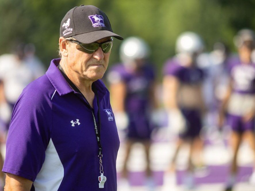 Final-play stunner hands Western Mustangs their earliest exit since ’03