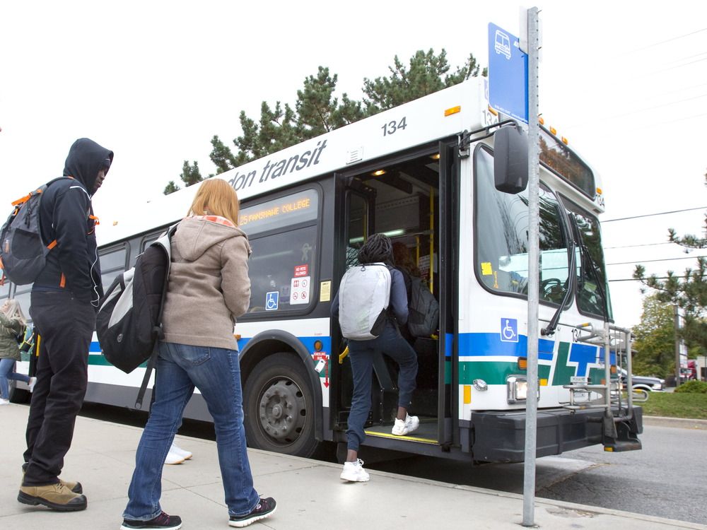 Police patrolling London buses to tackle drug use