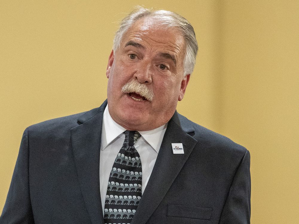 Steve Peters resigns from St. Thomas council after 30 years in politics