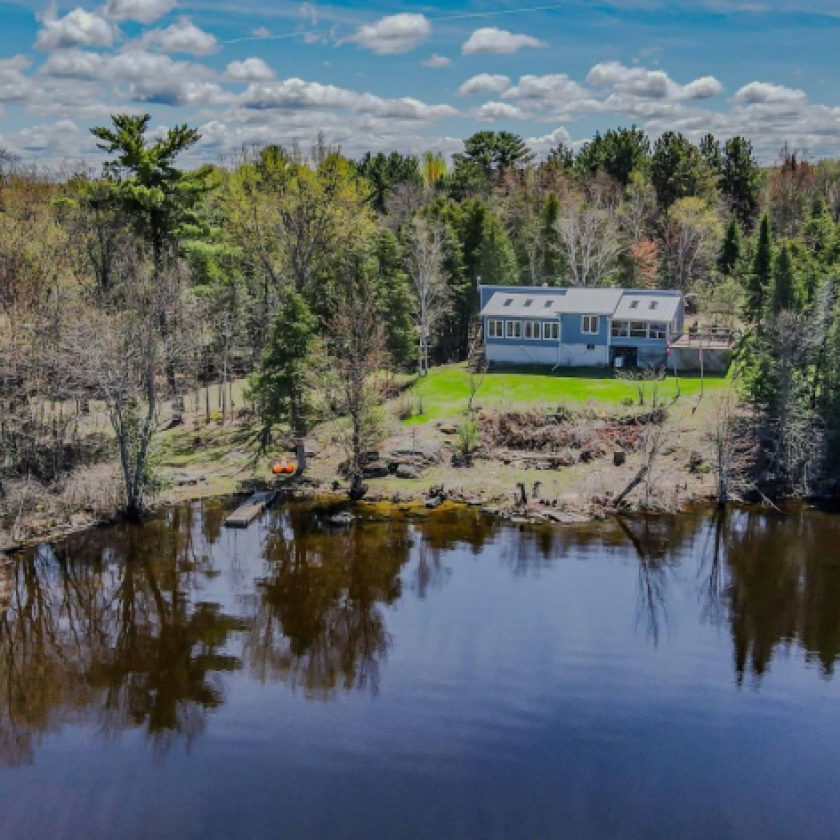 Listing of the Week: $799,900 for a cottage on Golden Lake with a bunkie and more than 1,000 feet of shoreline