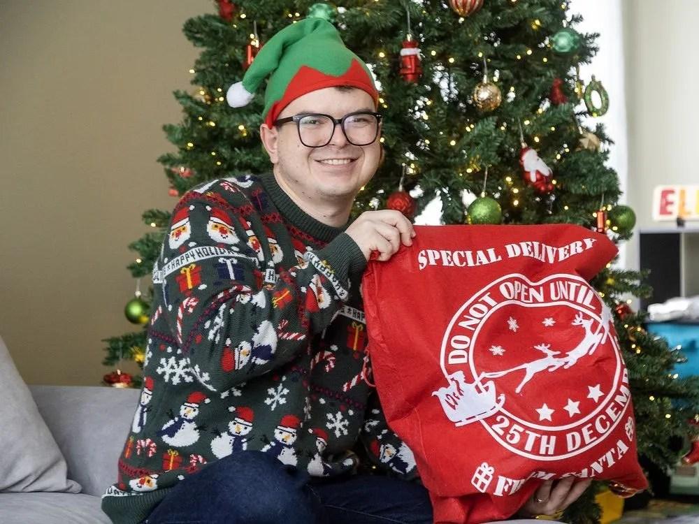 Area fathers step up to ensure children’s letters get to Santa