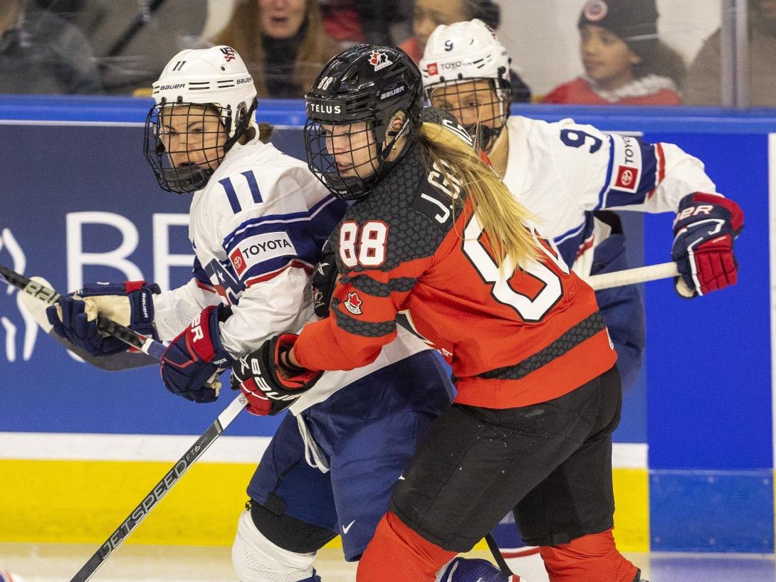 Sport notes: Julia Gosling; London Lightning; Petrolia Flyers Sport notes: Julia Gosling; London Lightning; Petrolia Flyers