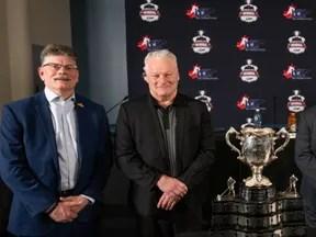 Memorial Cup: Dale Hunter set to clash with another coaching legend